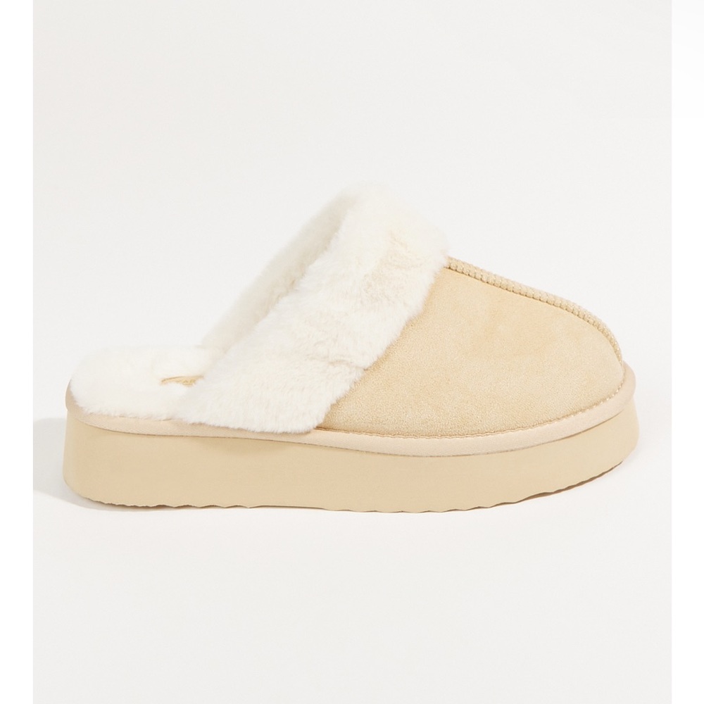 Altar’d State slipper - NEW - Picture 2 of 9